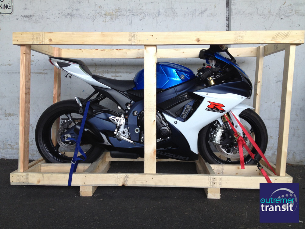 Transitaire Moto Réunion Ducati en conteneur