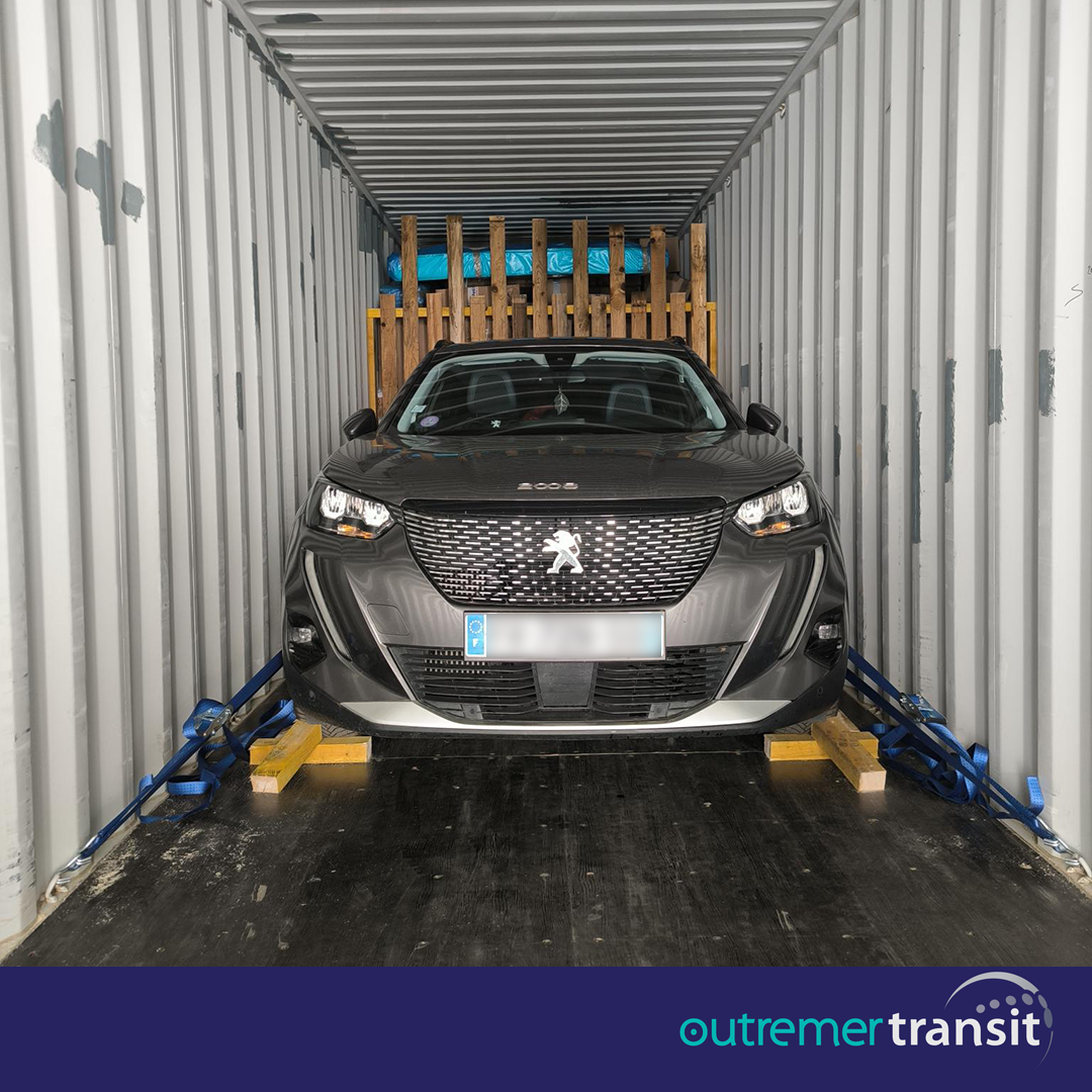 Groupage 93 Reunion 12 m3 2 voitures 1 moto 002 sur 004