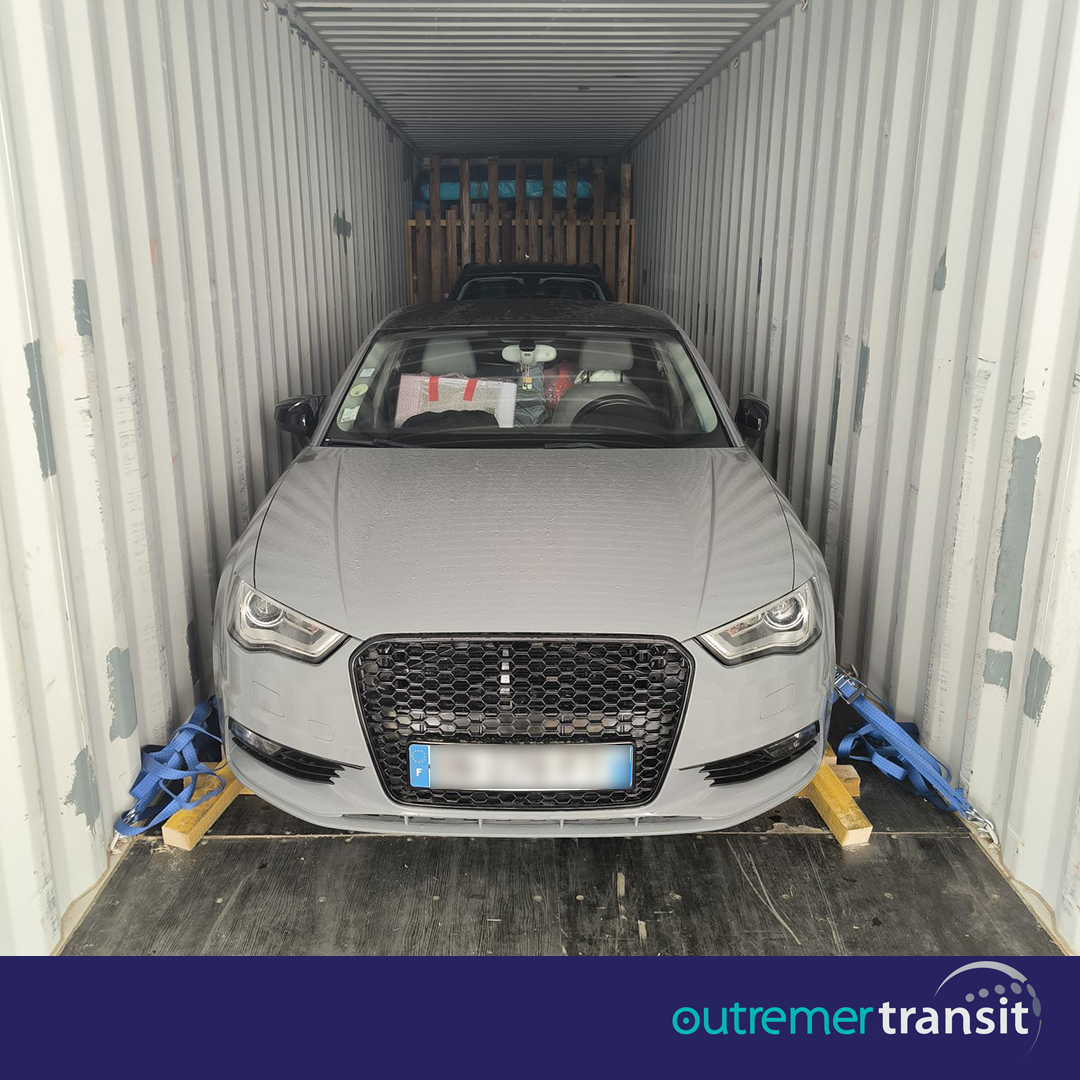 Groupage 93 Reunion 12 m3 2 voitures 1 moto 003 sur 004