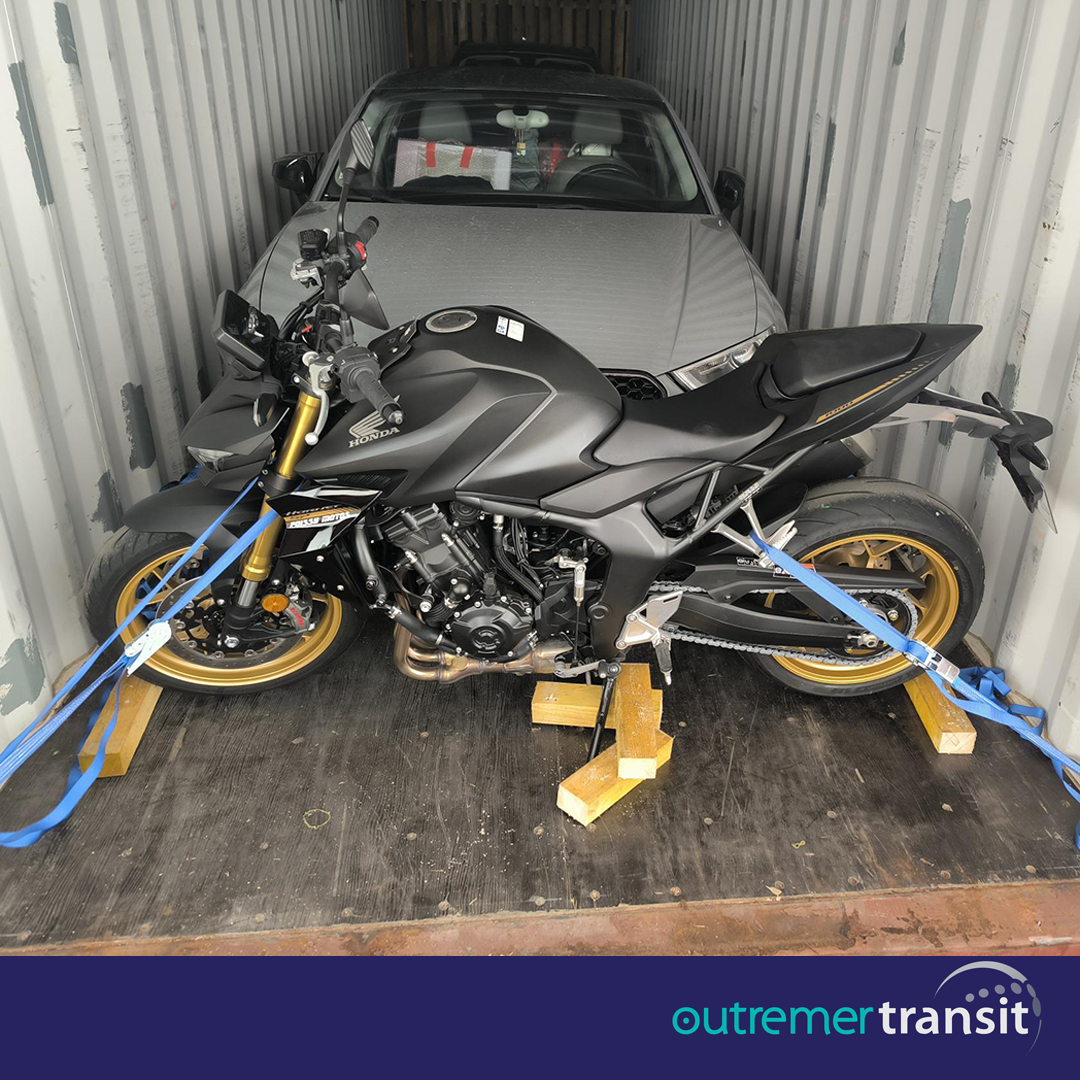 Groupage 93 Reunion 12 m3 2 voitures 1 moto 004 sur 004