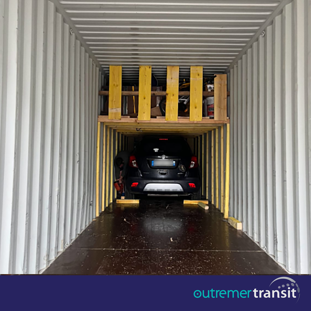 1er véhicule sous mezzanine de 6m de long