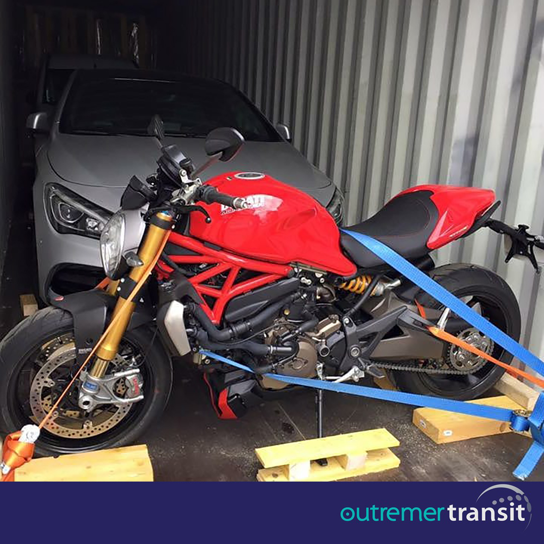 Transport  de moto Reunion en conteneur de groupage avec Outremer Transit